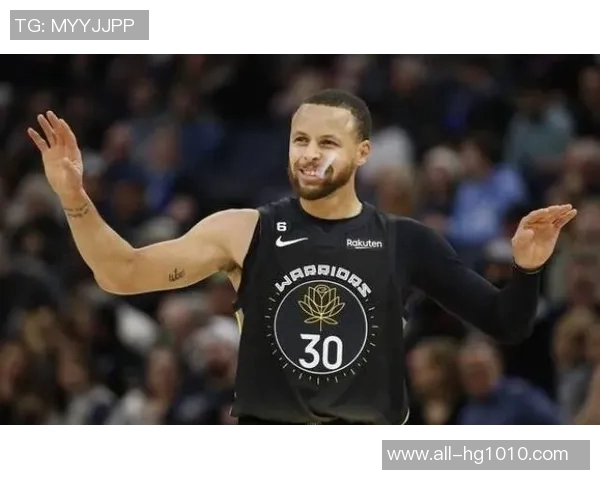 克莱替补表现回暖七投四中三分命中率高达五成贡献11分4板3助但出现关键失误 克莱替补表现回暖七投四中三分命中率高达五成贡献11分4板3助但出现关键失误