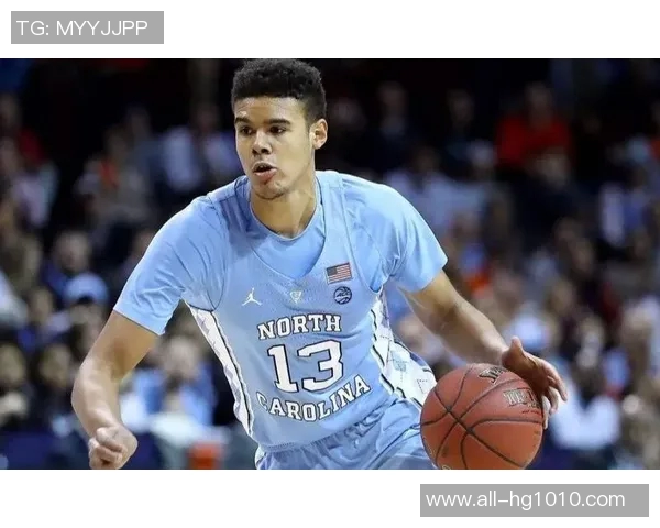 黄忠再现神勇卡梅隆约翰逊近7场场均176分三分命中率高达611 黄忠再现神勇卡梅隆约翰逊近7场场均176分三分命中率高达611