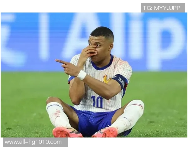 姆巴佩因脚踝扭伤缺席法国队首场训练正在积极接受治疗